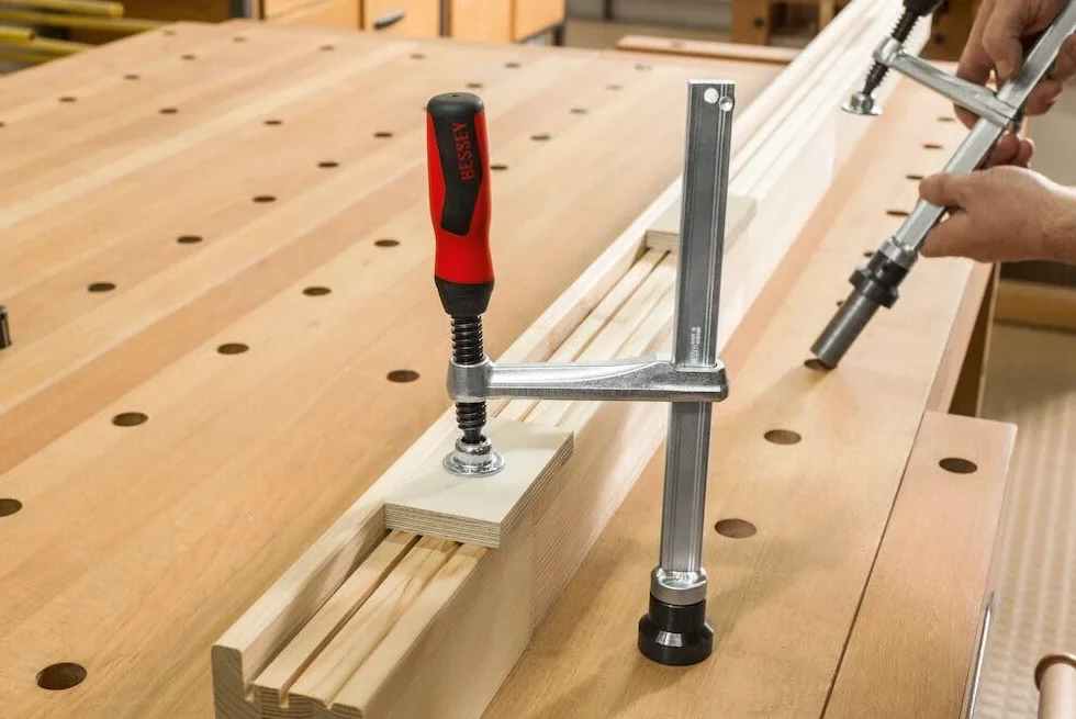 BESSEY ADAPTADOR PARA BANCO DE TRABAJO TW16AW19