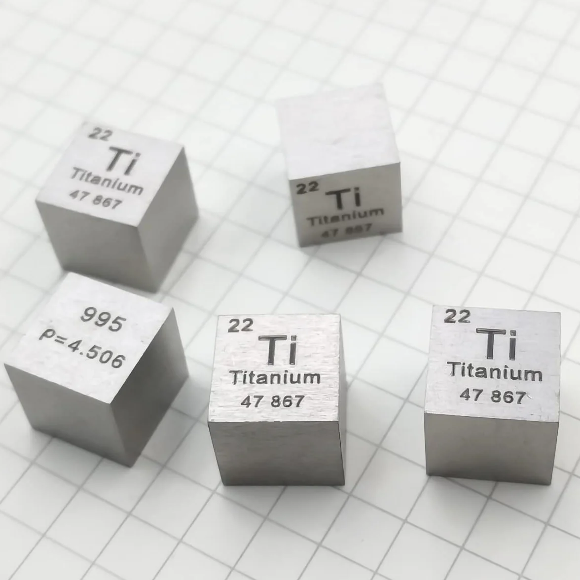 Kostka tytanu Ti 99,9% wysokiej czystości 10 mm laboratoryjna dokładność