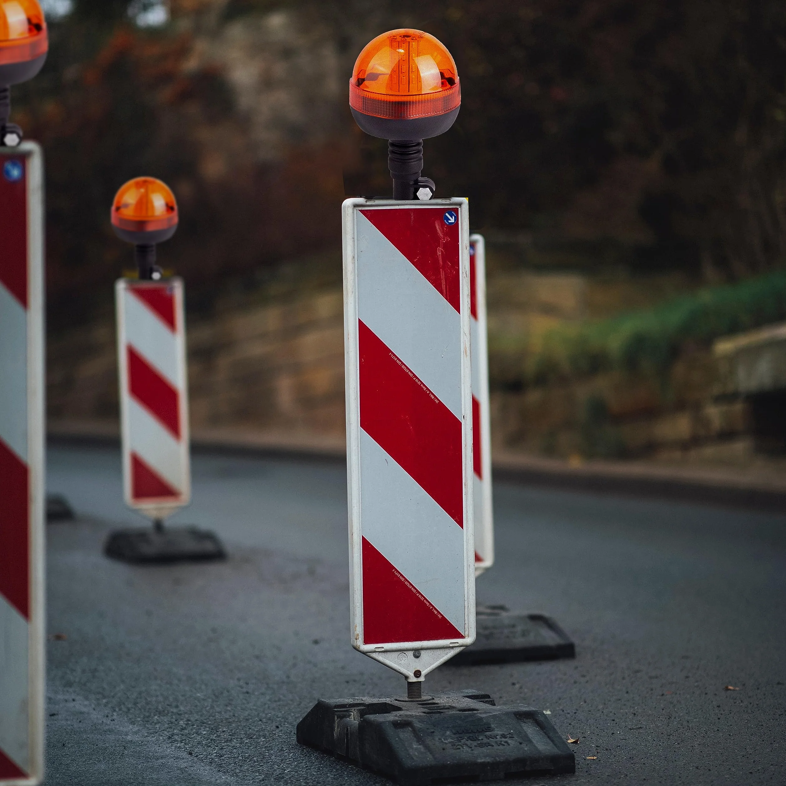 Retoo Lampa ostrzegawcza obrotowa 12 i 24 V, lampa sygnalizacyjna obrotowa migająca, światło ostrzegawcze pomarańczowe, światło obrotowe, wodoszczelne, lampki ostrzegawcze pyłoszczelne do wózka