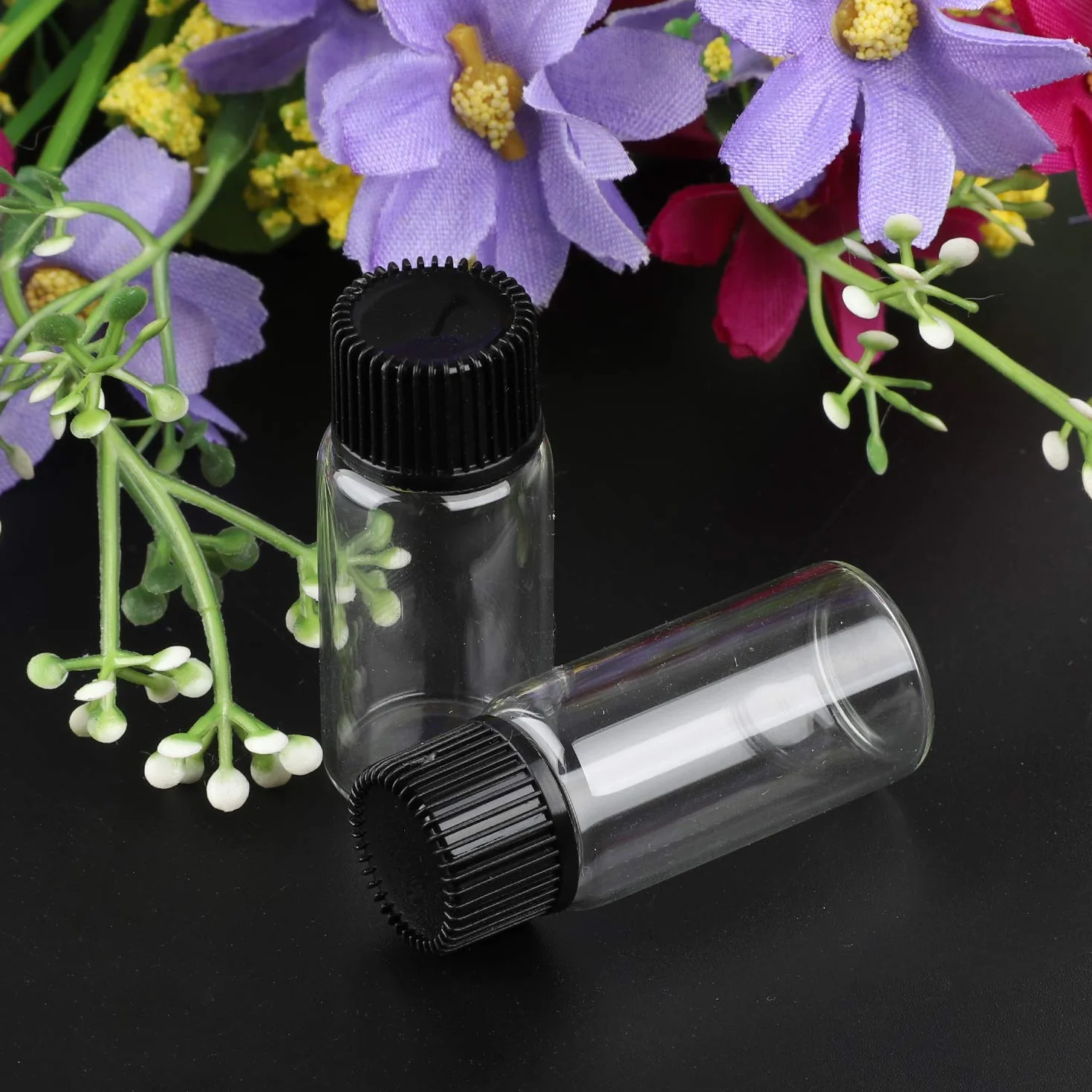 Szklane butelki na próbki 5 ml Hyber&Cara 20 szt. z zakrętką, bonus 2 mini lejki