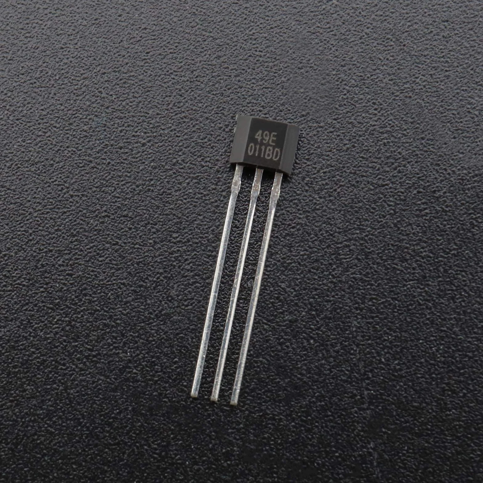 10 x 49E OH49E S49E SS49E TO-92 liniowe czujniki efektu halowego wykrywacz magnetyczny 3-pinowy czujnik czułego przełącznika do naprawy silników elektrycznych