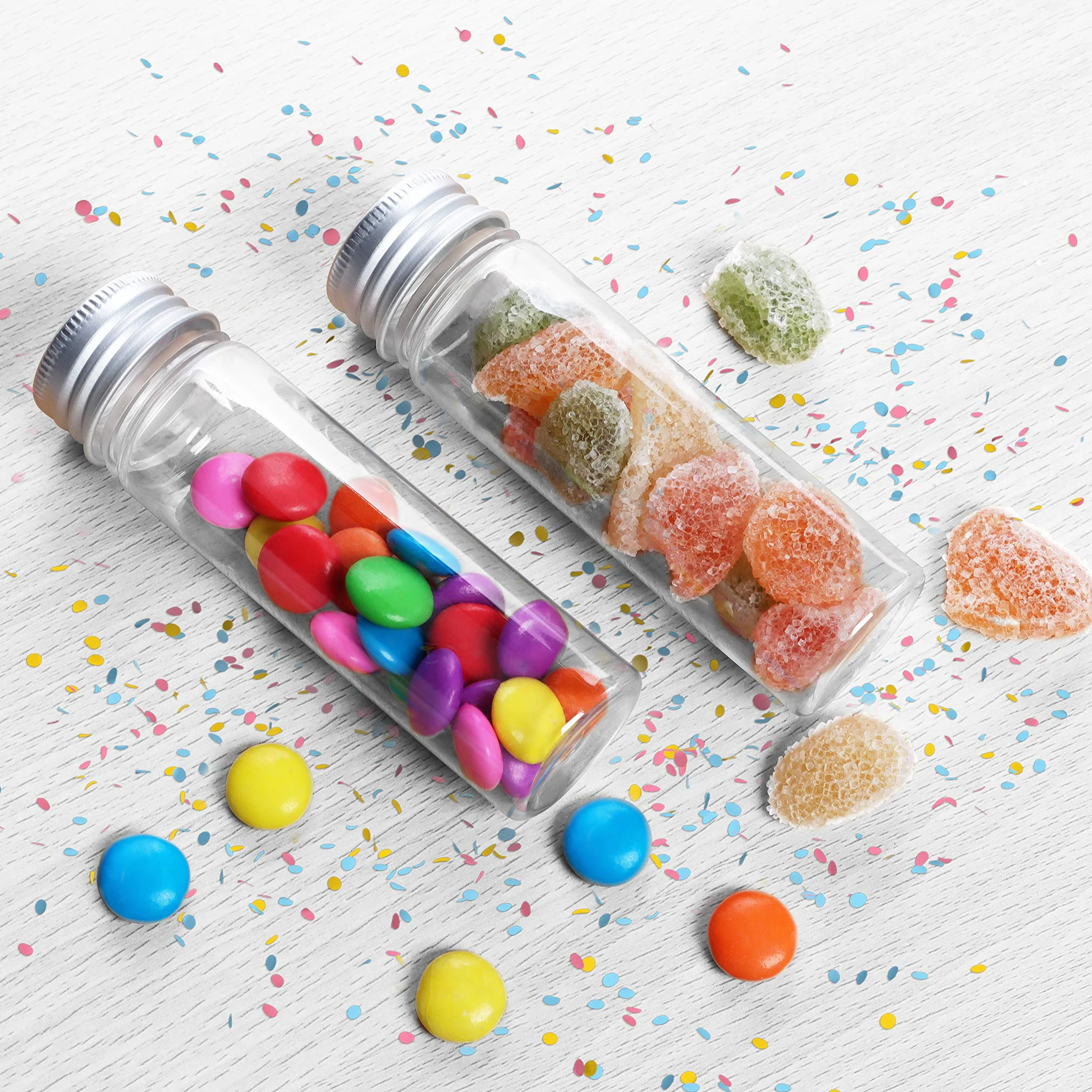 Kurtzy Przezroczyste Plastikowe Probówki z Zakrętką i Szczotką do Czyszczenia (25-Pak) - 50 ml - Probówki Wielokrotnego Użycia do Przechowywania Słodyczy, Próbek, Płynów, Soli do Kąpieli i Kwiatów
