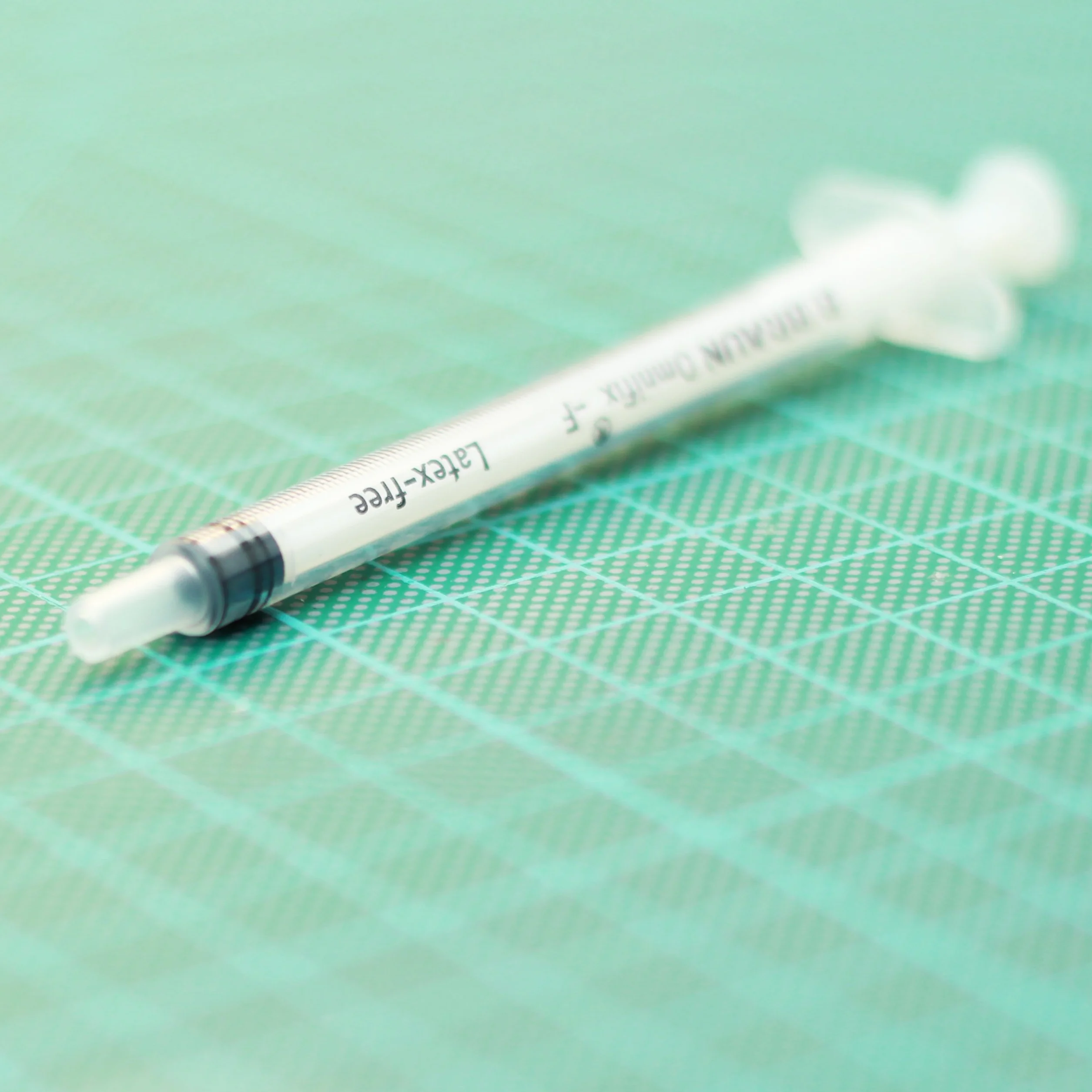 Strzykawki jednorazowe, 10 x 1 ml, różne ilości – 10, 20, 50 sztuk strzykawek dozujących i 50 sztuk, pojedynczo zapakowane sterylnie