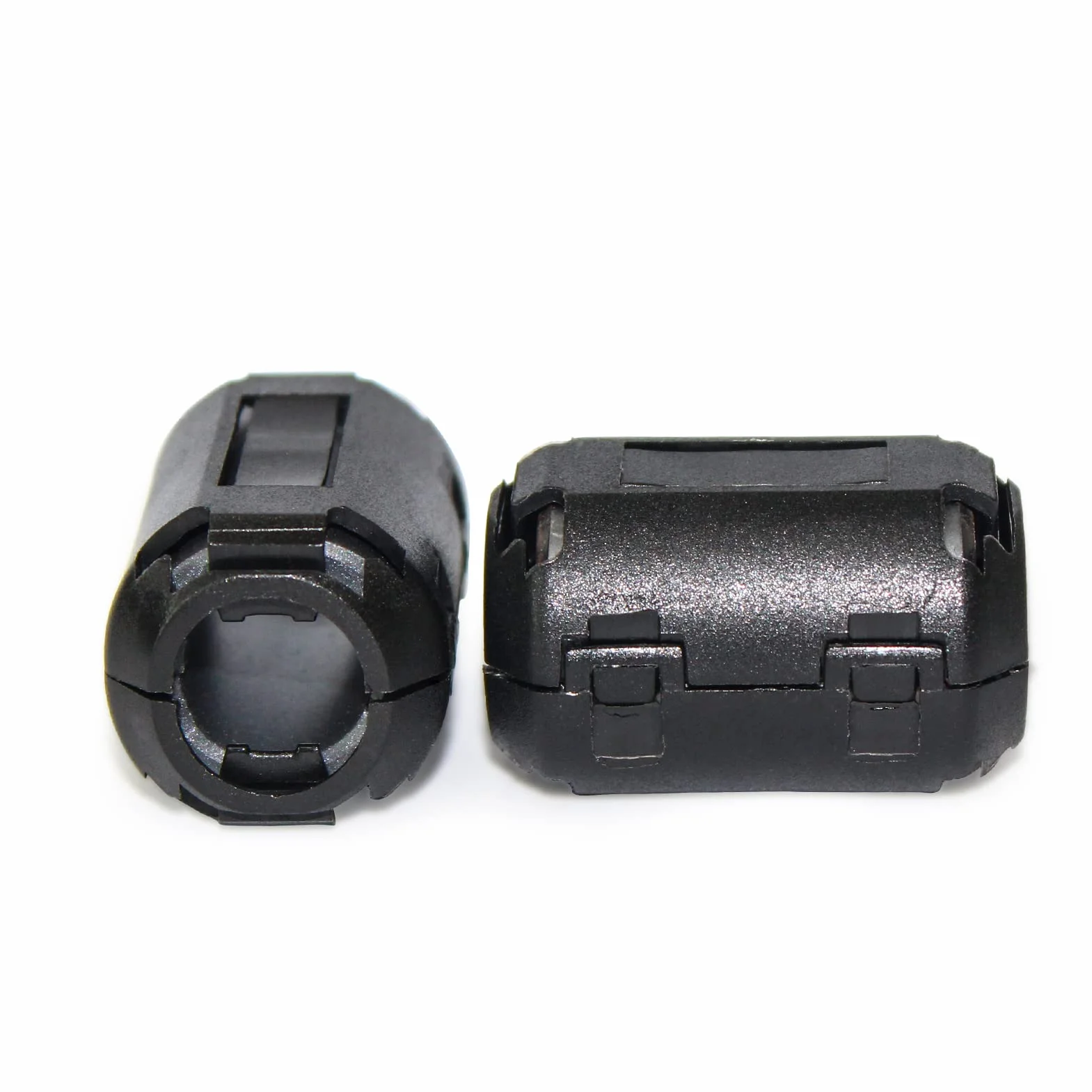 TOJOIN 10SZT Ferrite Bead Clip na Rdzeniu Ferrytowym Tłumik zakłóceń RFI EMI Pierścienie Ferrytowe Klips Kablowy do Telefonu, Telewizora, Głośnika, Radia USB, Sprzętu Audio Średnica Wewnętrzna 7 mm Czarny