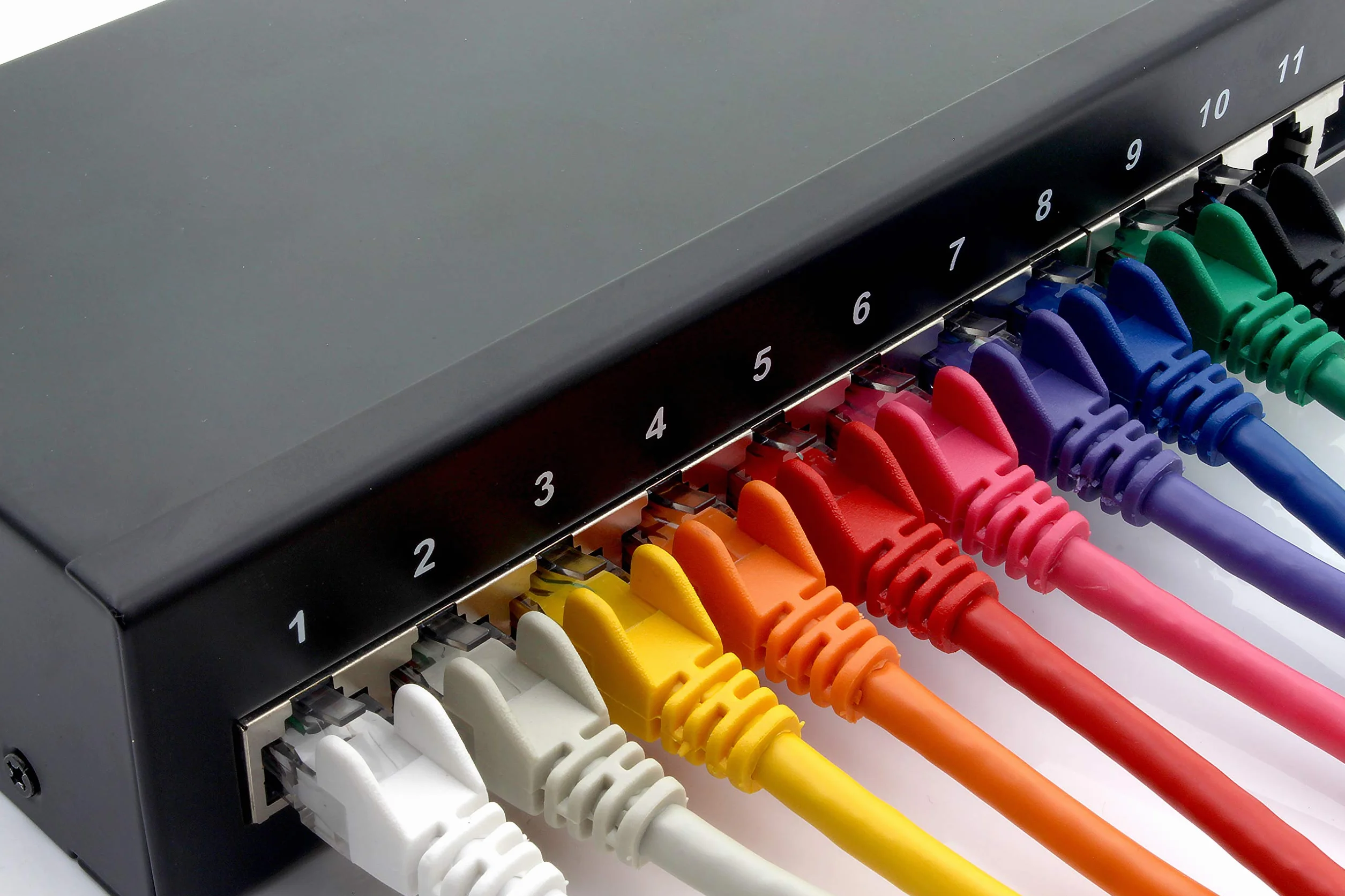 1aTTack.de panel krosowy CAT5 CAT6 CAT7 sieć RJ45 gniazdo Keystone metalowa obudowa CAT6 12 portów czarny patchpanel CAT6