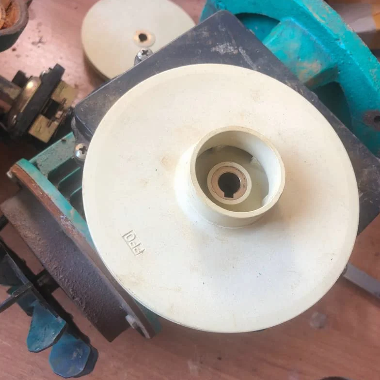 Pompa wodna, wirnik z tworzywa sztucznego PPO, samozasysająca, odśrodkowa, ciśnieniowa pompa ze stali nierdzewnej, mechaniczne części naprawcze (130 x 12 mm)