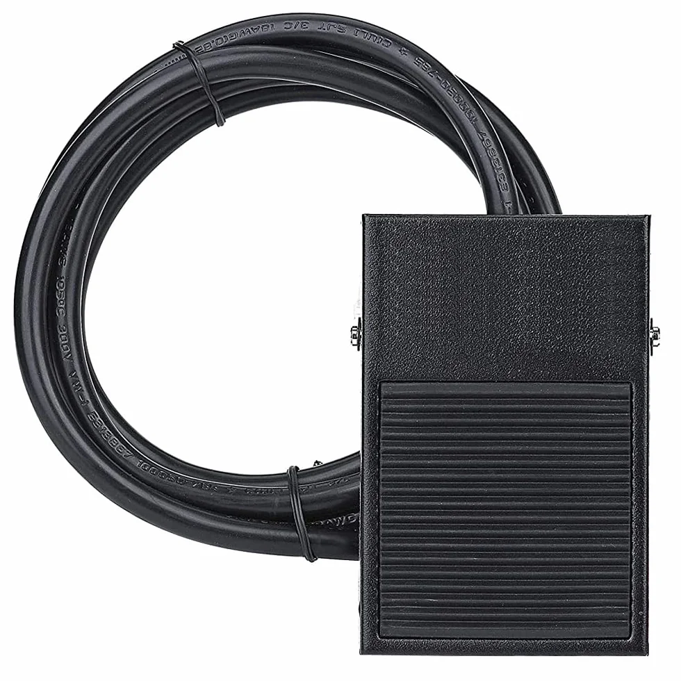 Gebildet 12V-24V-48V-220V/5A Chwilowy Antypoślizgowy Przełącznik Nożny SPDT NO NC, Zestaw Głośnomówiący, Metalowy Przełącznik Nożny z kablem 1m