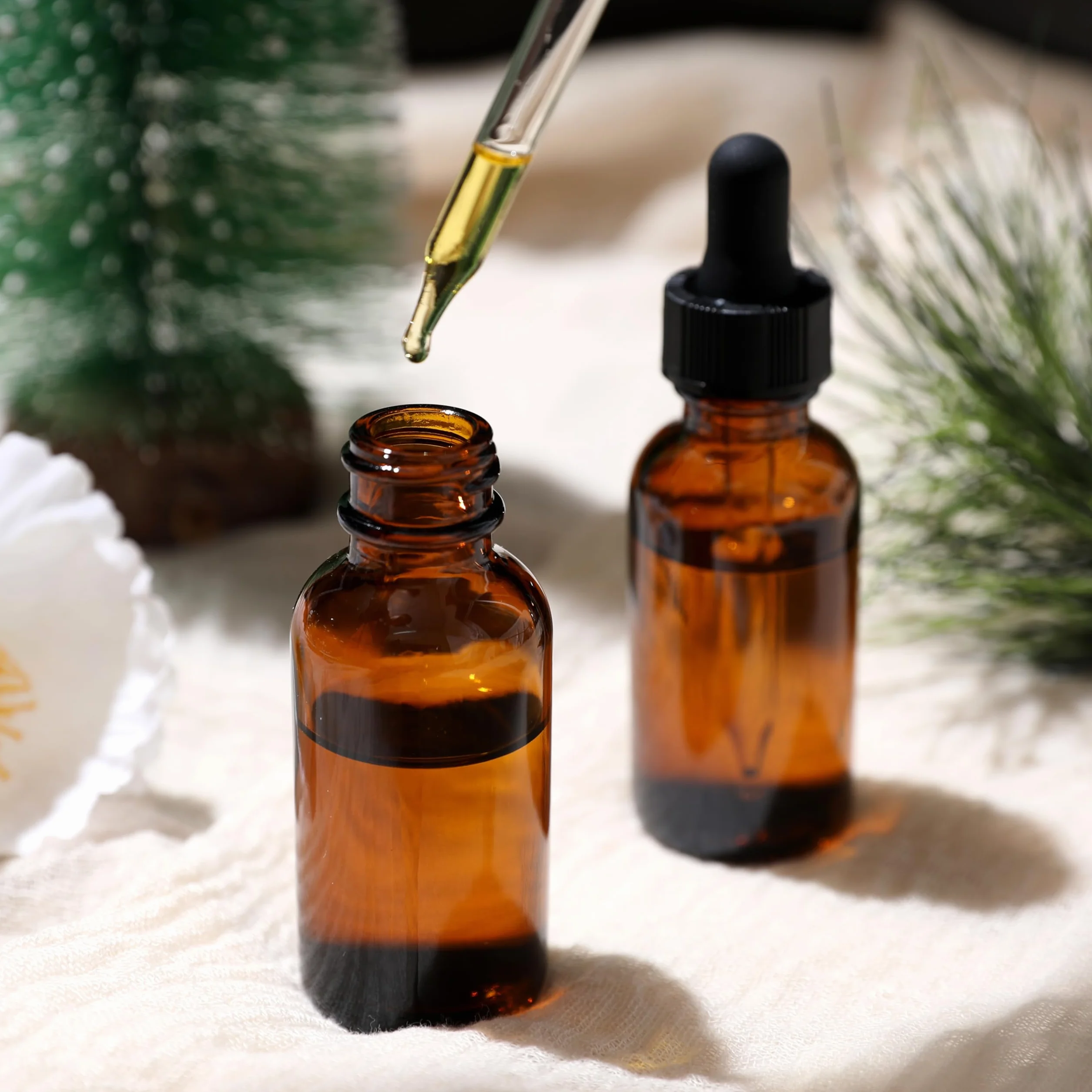 Magic Season Boston okrągłe szklane butelki (bursztynowe / 30 ml z zakraplaczem/2 szt.)
