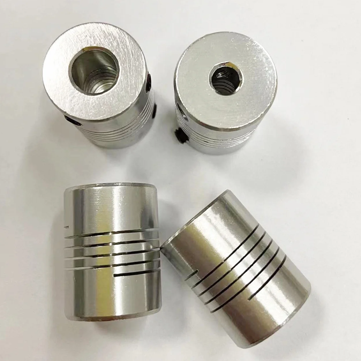 Aluminiowe elastyczne sprzęgło wału 5 mm x 8 mm OD 19 mm dł. 25 mm do silnika krokowego CNC